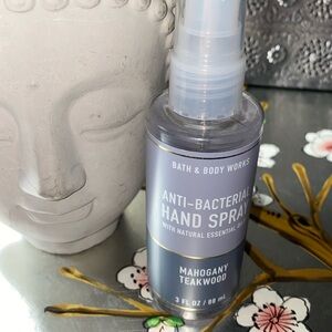 Bath and Bodyworks Antibacterial Spray Mahogany Teakwood Brand New
